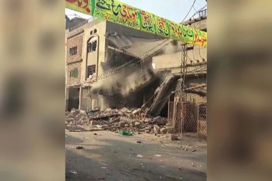 Factory roof collapse injures five in Lahore