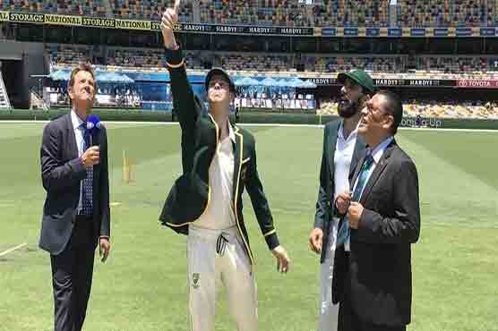 Australia bat first, Sharjeel Khan to make debut in third test