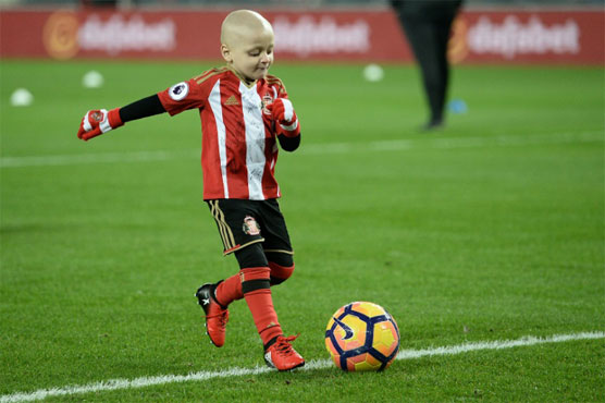 Football: Terminally ill Sunderland fan, 5, wins goal of the month