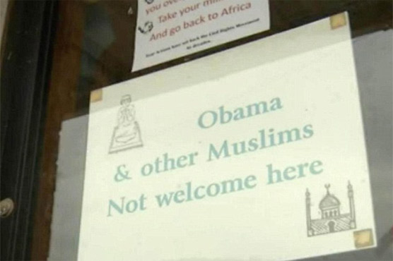 US store draws outrage over 'no Muslims' sign