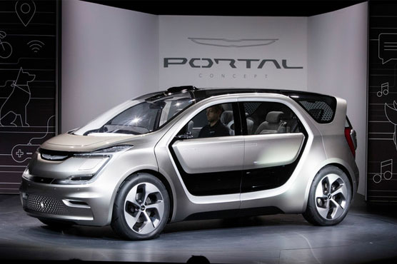 Chrysler's new tech-rich concept car aims young