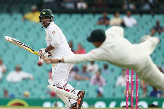 Pakistan 55-1 at close trail Australia by 409