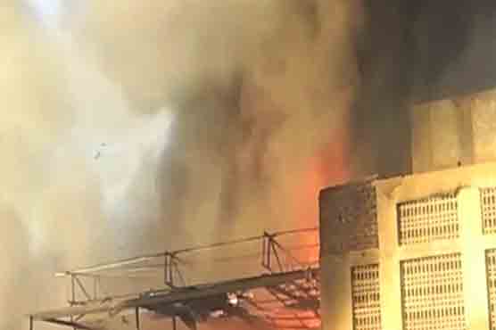 Lahore: Furniture shop at Lakshmi Chowk catches fire