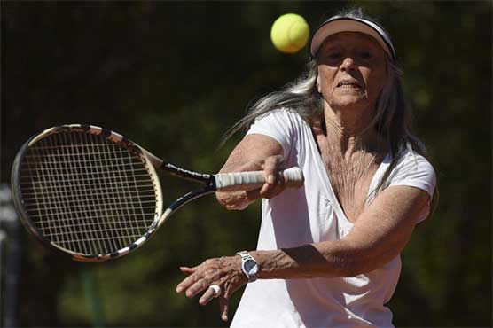 83-year-old Argentine grandmother revives tennis dream