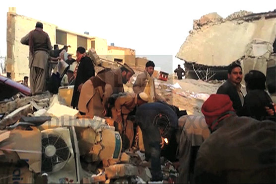 Two labourers dead, four injured after plaza collapses in Multan