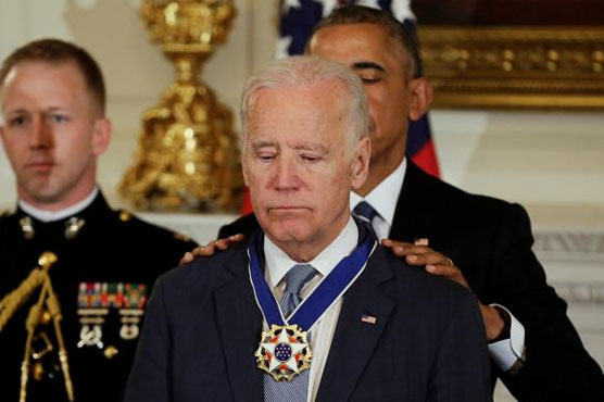 Obama surprises Vice President Biden with Medal of Freedom