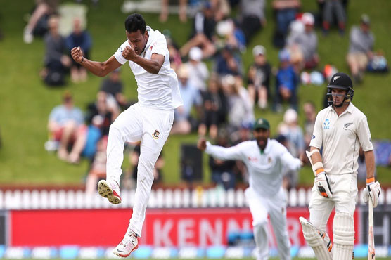 New Zealand 55-1 at lunch in reply to Bangladesh's 595-8