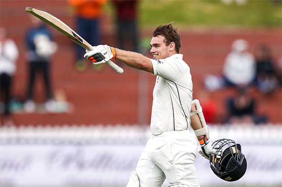 New Zealand 292-3 at stumps, trail Bangladesh by 303