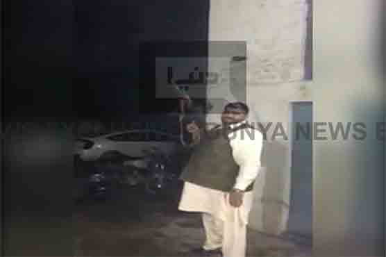 Lahore: Arms dealer engages in massive aerial firing