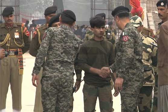 Pakistan hands over Indian soldier at Wagah Border