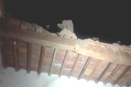Multan: 5 injured as roof of the house collapses