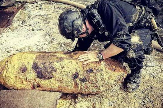 Hong Kong: Dozens evacuated after WWII bomb found