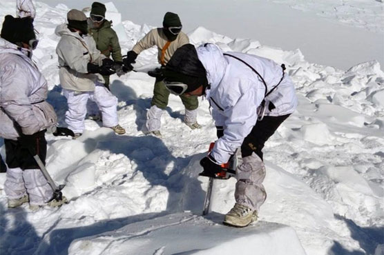 Avalanches kill five including Indian soldier in occupied Kashmir