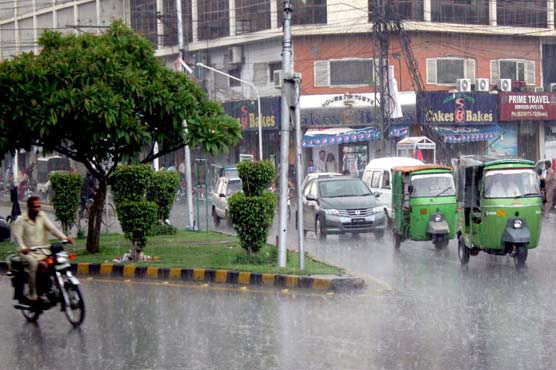 Rain at scattered places intensifies cold