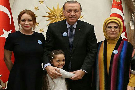 Lindsay Lohan meets Erdogan, Syrian girl blogger