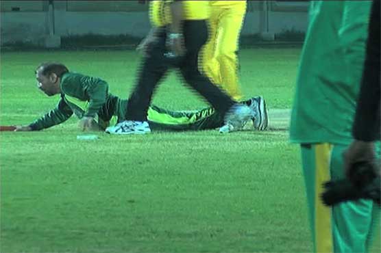 Farooq Sattar might be good at politics, but cricket?