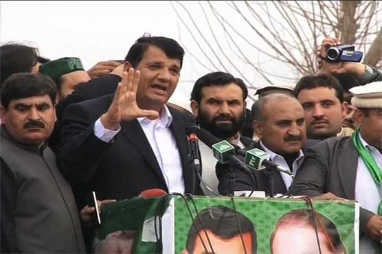 Imran failed in KP, unable to compete PM: Amir Muqam