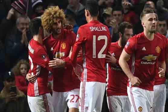 Football: Former outcast Schweinsteiger scores as United cruise