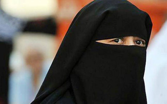 British man arrested after hitting Muslim teen with bacon