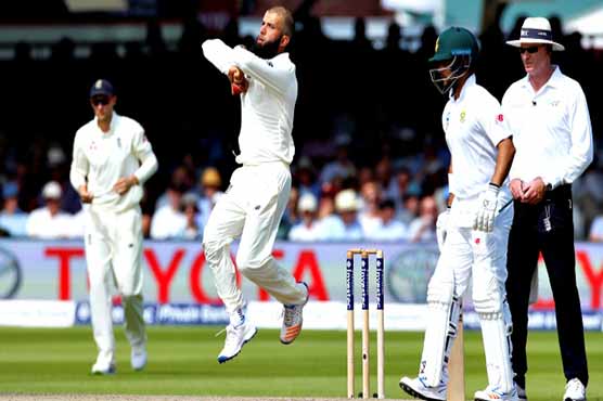All-round Ali and Broad strengthen England's grip on first Test