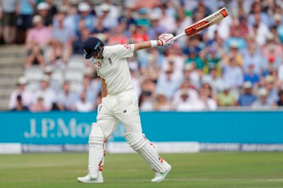 South Africa set 331 to win first Test