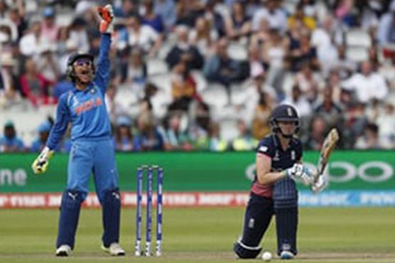 England 133 for 3 after 30 overs in India clash