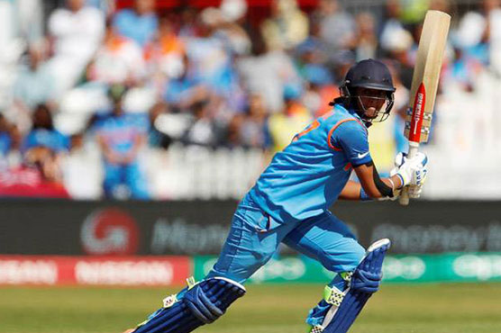India chase 229 set by England in Women's World Cup final