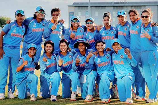 Indian women's cricket team showered with praise, rewards