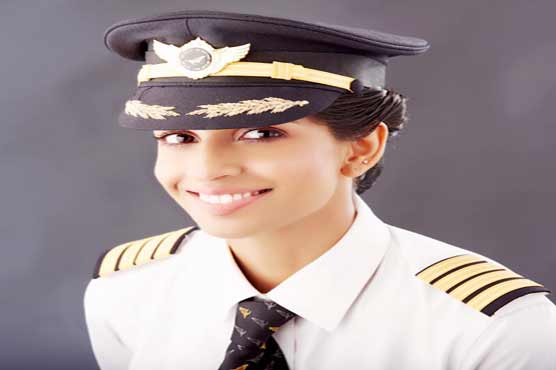 Indian woman becomes youngest Boeing 777 commander - World - Dunya News