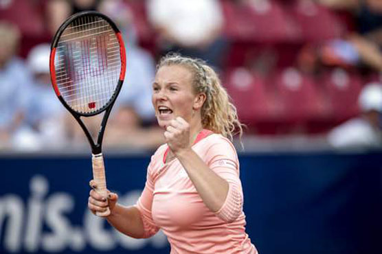 Tennis: Siniakova condemns Wozniacki to fifth final defeat of year