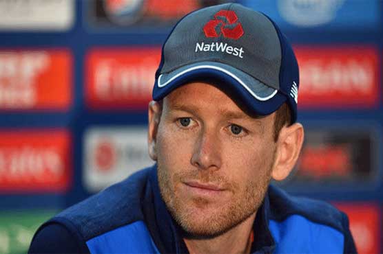 Morgan lauds 'outstanding' attack as England seal semi spot