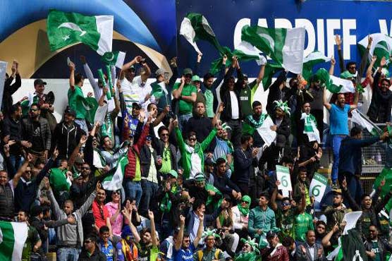 Twitterati reacts as Pakistan book place in Champions Trophy final