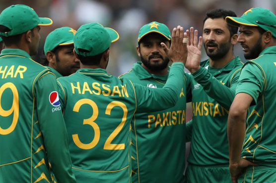Green shirts seek to make history at Oval thriller