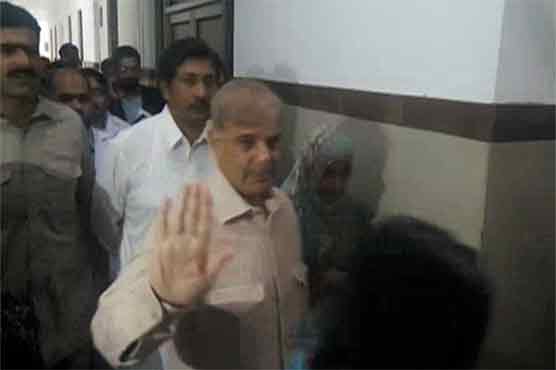 CM Shehbaz surprise-visits Kasur DHQ, suspends deputy MS