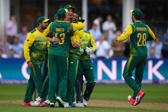 Roy's bizarre exit turns 2nd T20 South Africa's way