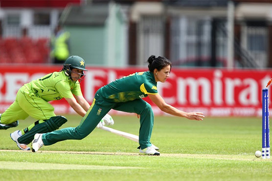 Pakistan 206/8 against SA in Women's World Cup