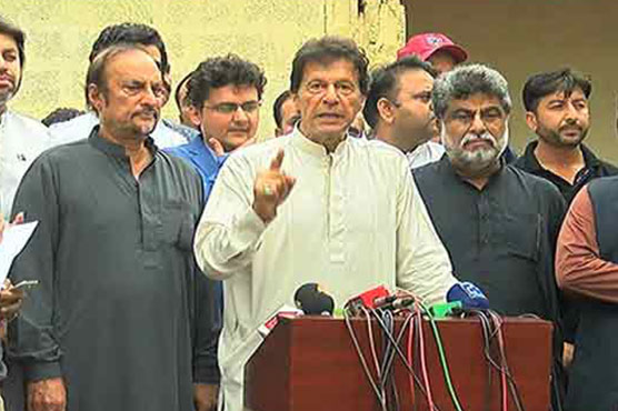 Imran criticises PM for not visiting Quetta, Parachinar