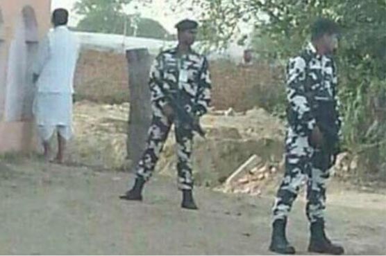 Indian minister mocked for urinating in public