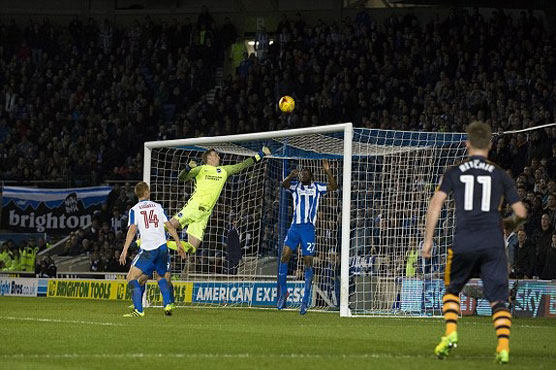 Football: Newcastle late show boosts promotion bid