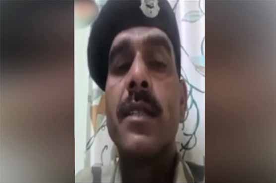 Being falsely linked to Pakistan, complains Indian soldier