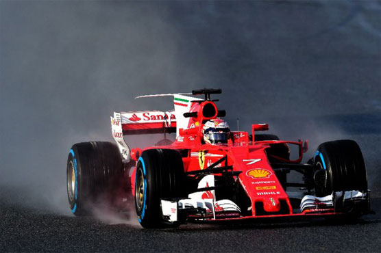 Formula One: Raikkonen makes splash as Hamilton sits tight