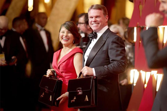 Security boosted for accountants in Oscar gaffe who froze backstage