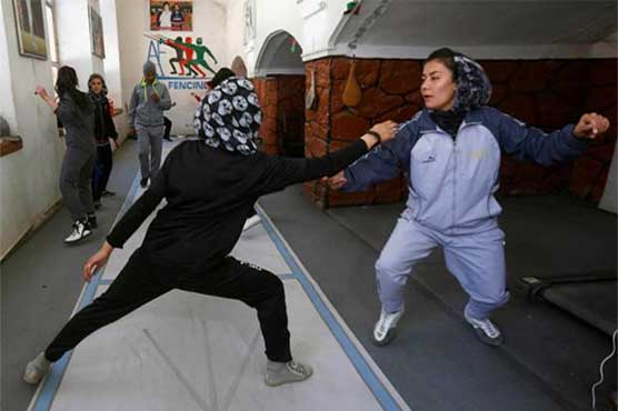 Afghan women fencers aim to parry prejudice
