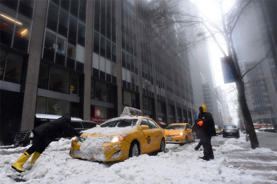 Winter Storm Stella hits US Northeast, NY dodges worst