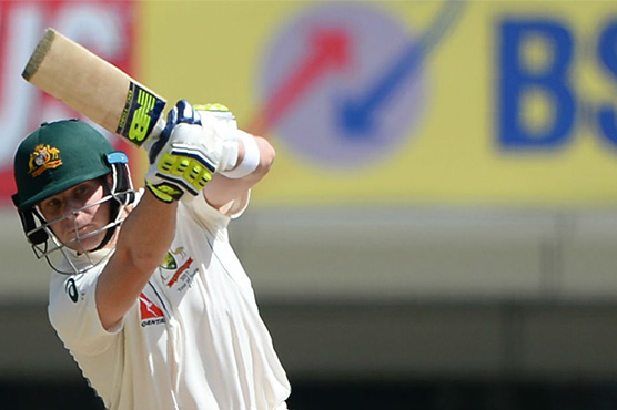 Smith, Maxwell power Australia to 299-4 against India