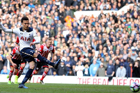 Football: Spurs ignore Kane absence to down Saints