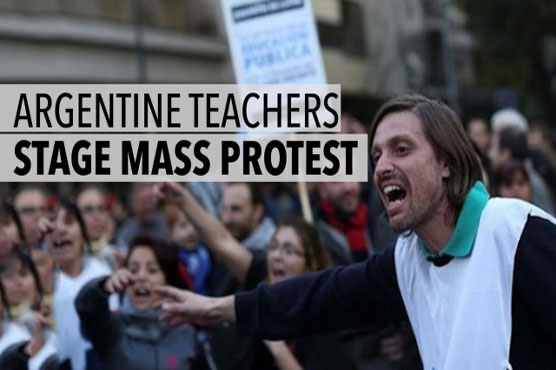 Argentine teachers stage mass protest