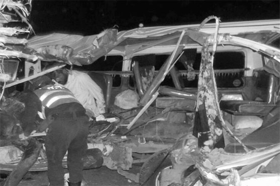 5 killed in van, tractor trolley collision in Chiniot