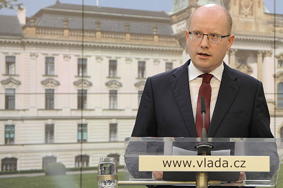 Czech premier announces to resign after row with finance minister