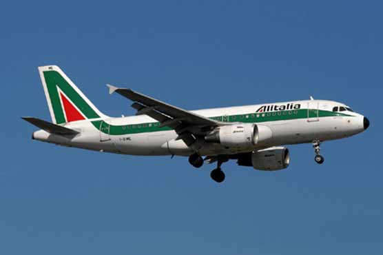Alitalia shareholders approve administration move